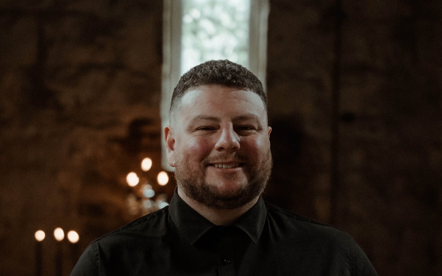 Apples &mdash; Elder Emo founder and wedding DJ